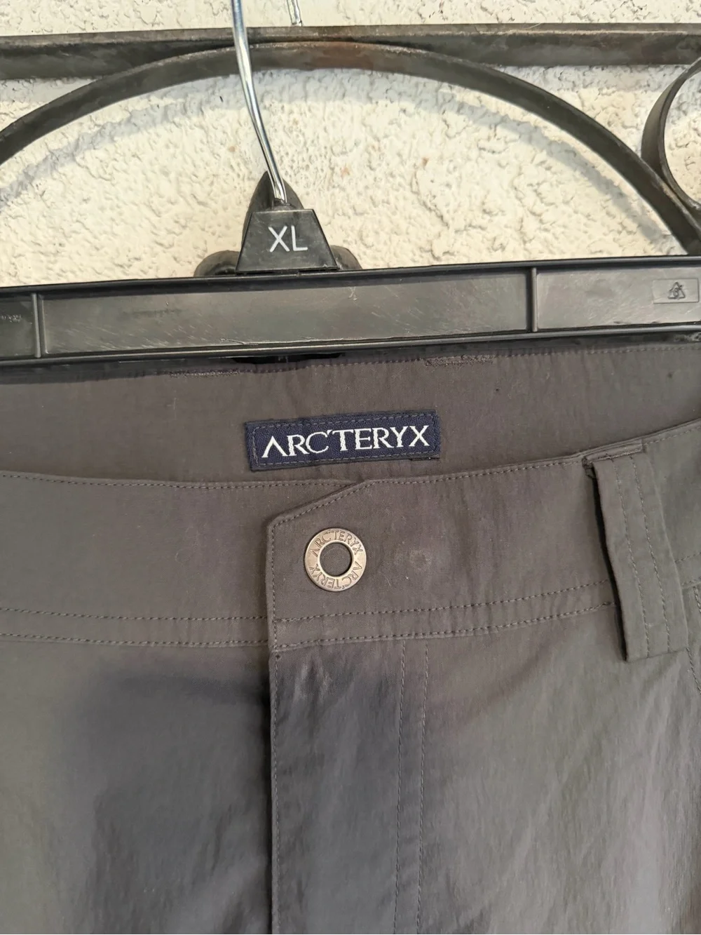 Arc'teryx Men's Gray Rampart Cargo Shorts